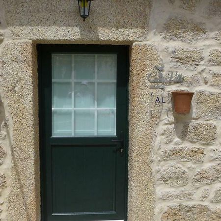 Casas Da Villa - Monsanto - Oliveira E Videira Relva  Bagian luar foto