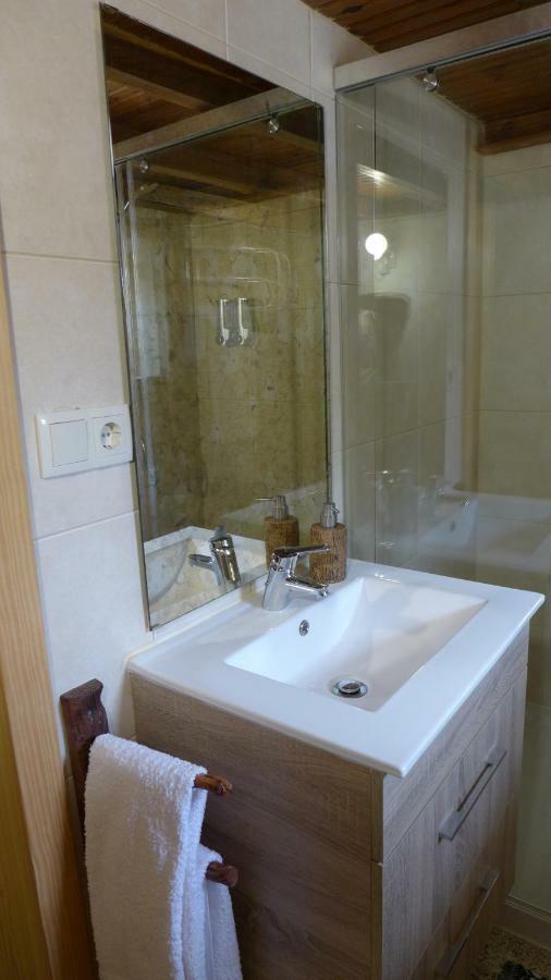 Casas Da Villa - Monsanto - Oliveira E Videira Relva  Bagian luar foto