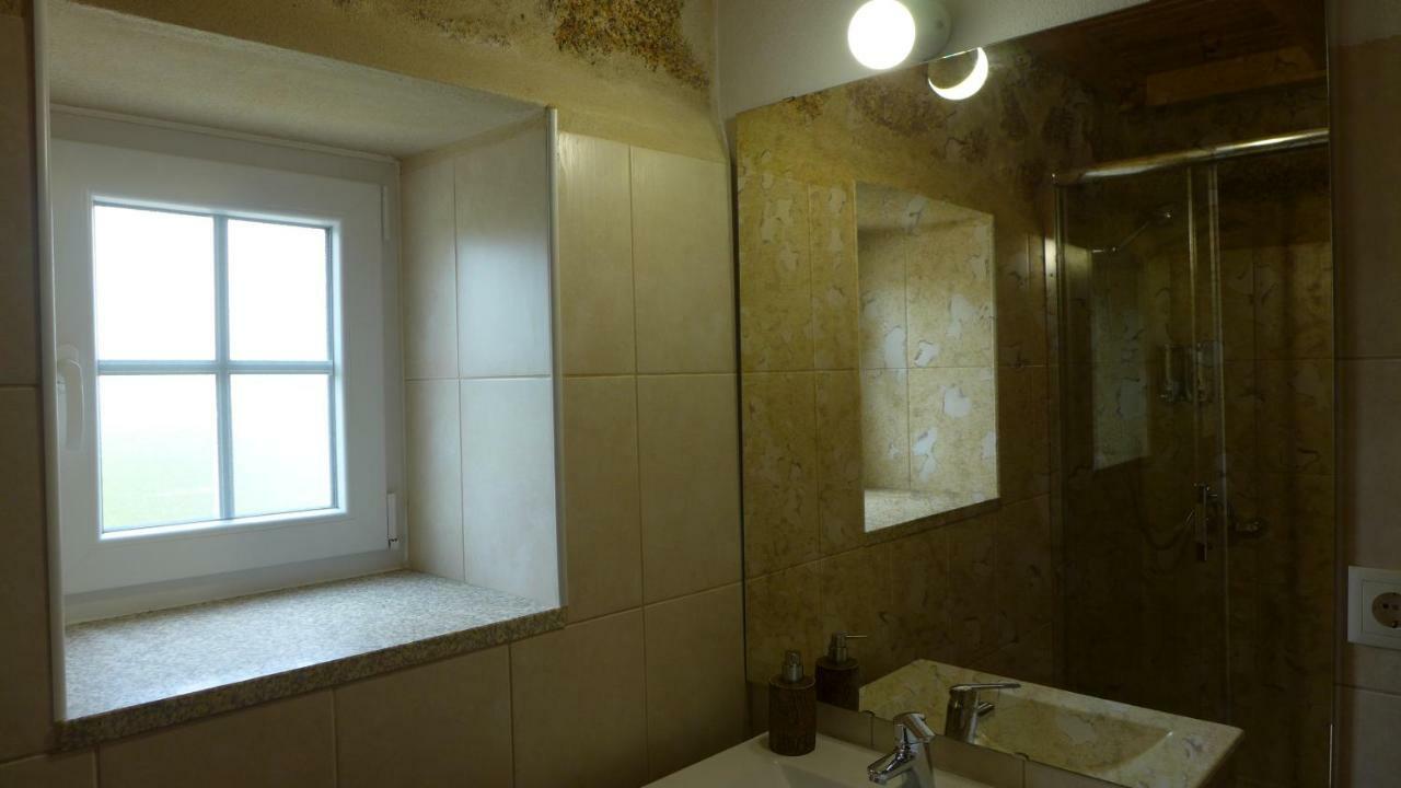 Casas Da Villa - Monsanto - Oliveira E Videira Relva  Bagian luar foto