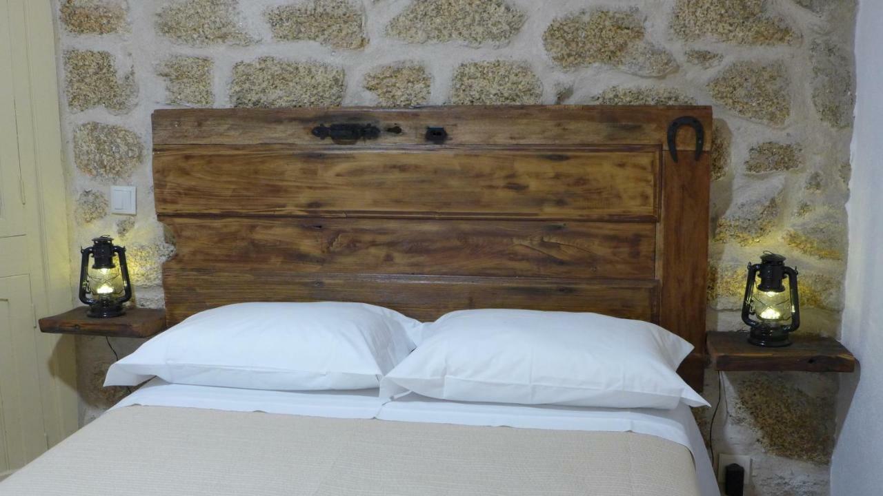 Casas Da Villa - Monsanto - Oliveira E Videira Relva  Bagian luar foto