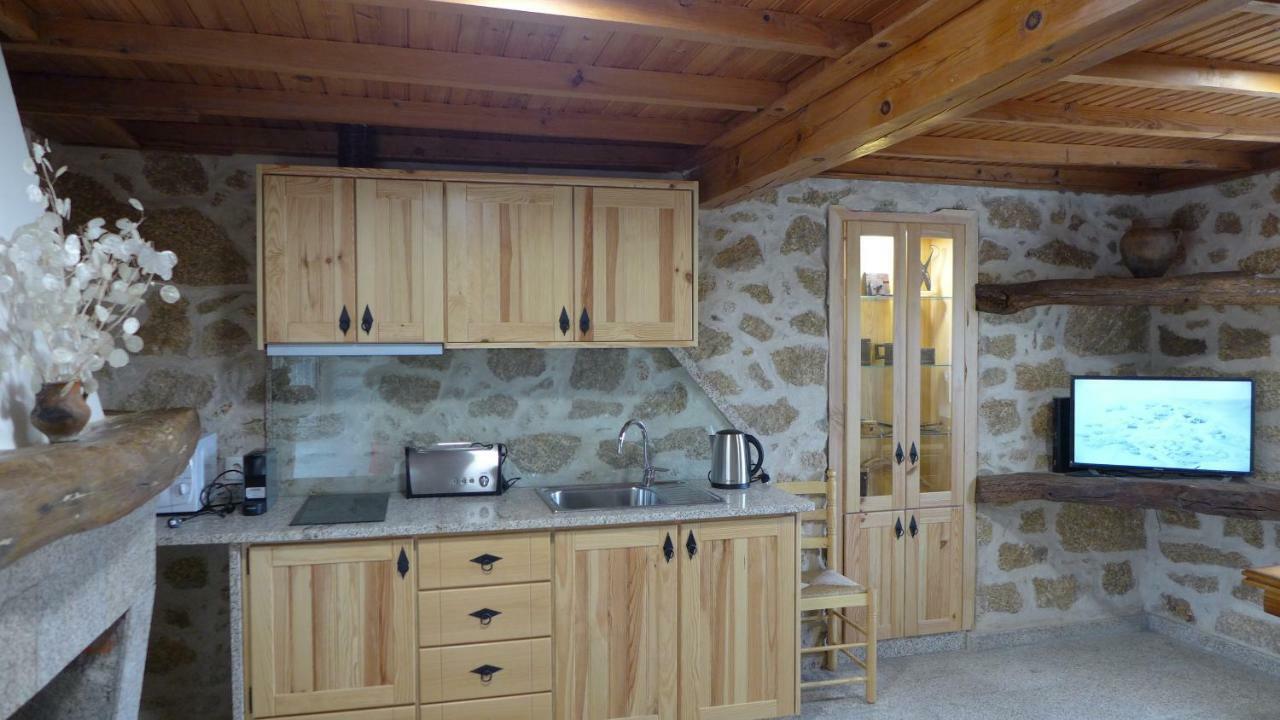 Casas Da Villa - Monsanto - Oliveira E Videira Relva  Bagian luar foto