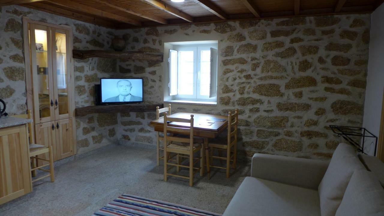 Casas Da Villa - Monsanto - Oliveira E Videira Relva  Bagian luar foto